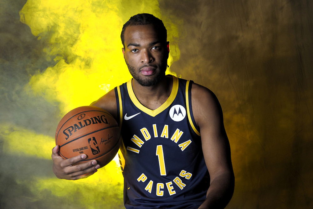 多名球员的 多名球员的