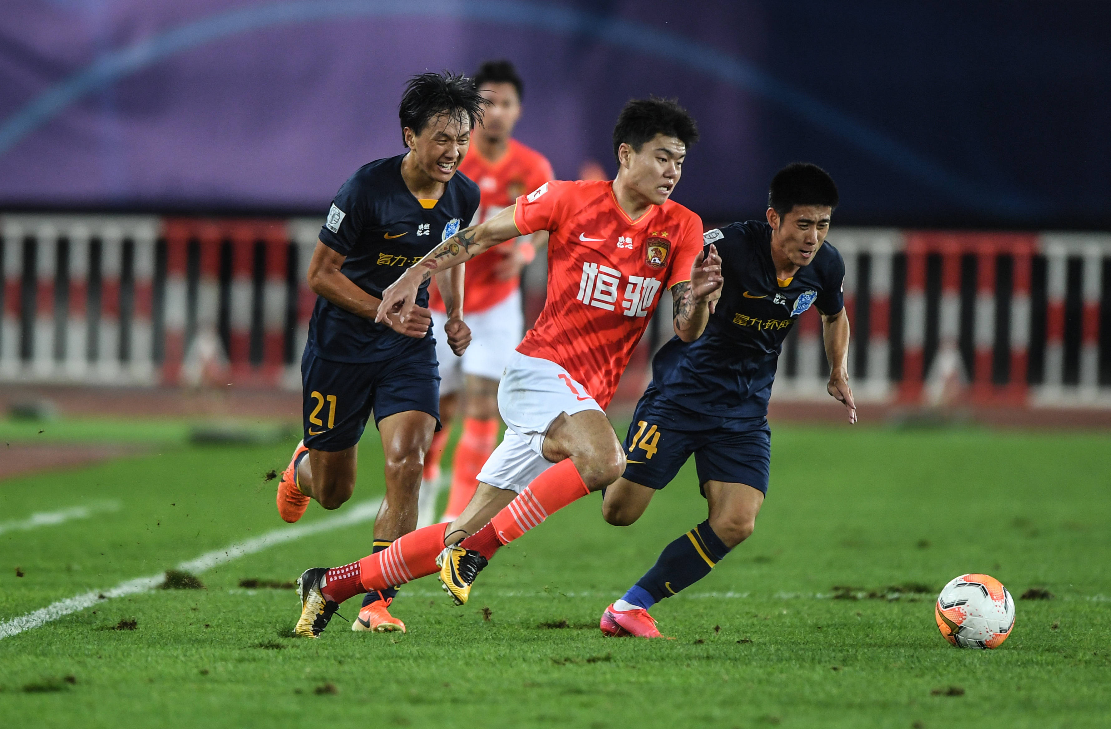 他的场均盖 他的场均盖