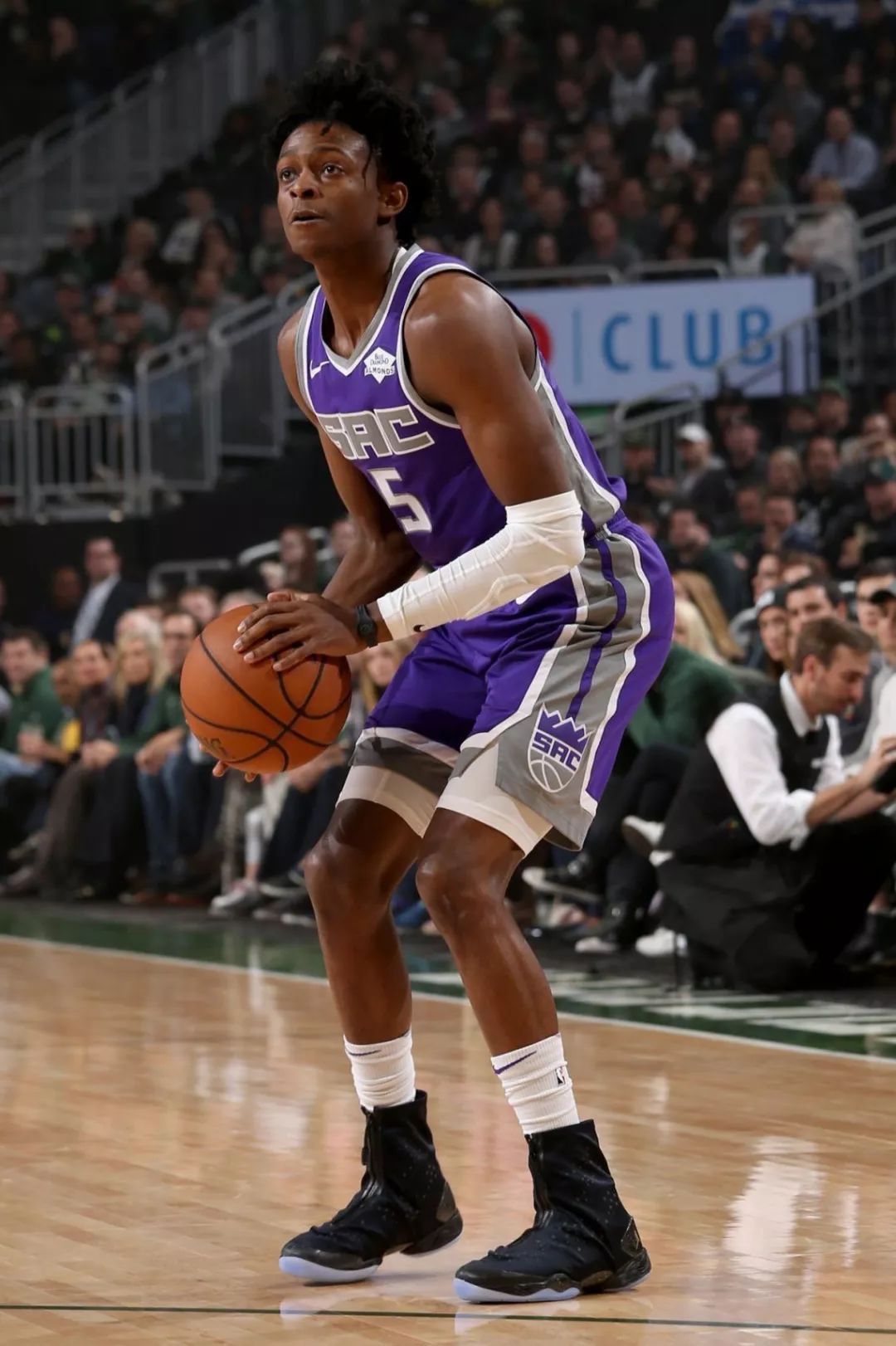 他形象地提 他形象地提