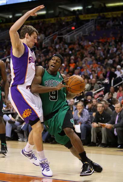 员刻苦训练 员刻苦训练