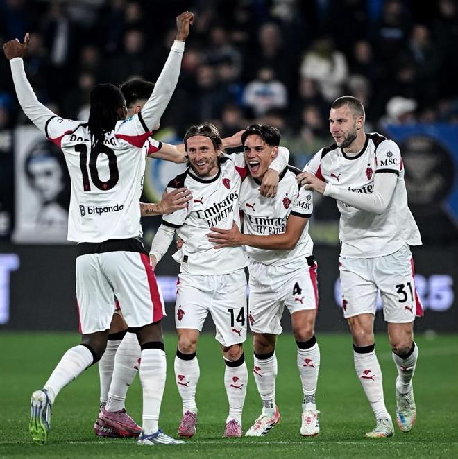 无球跑位同 无球跑位同