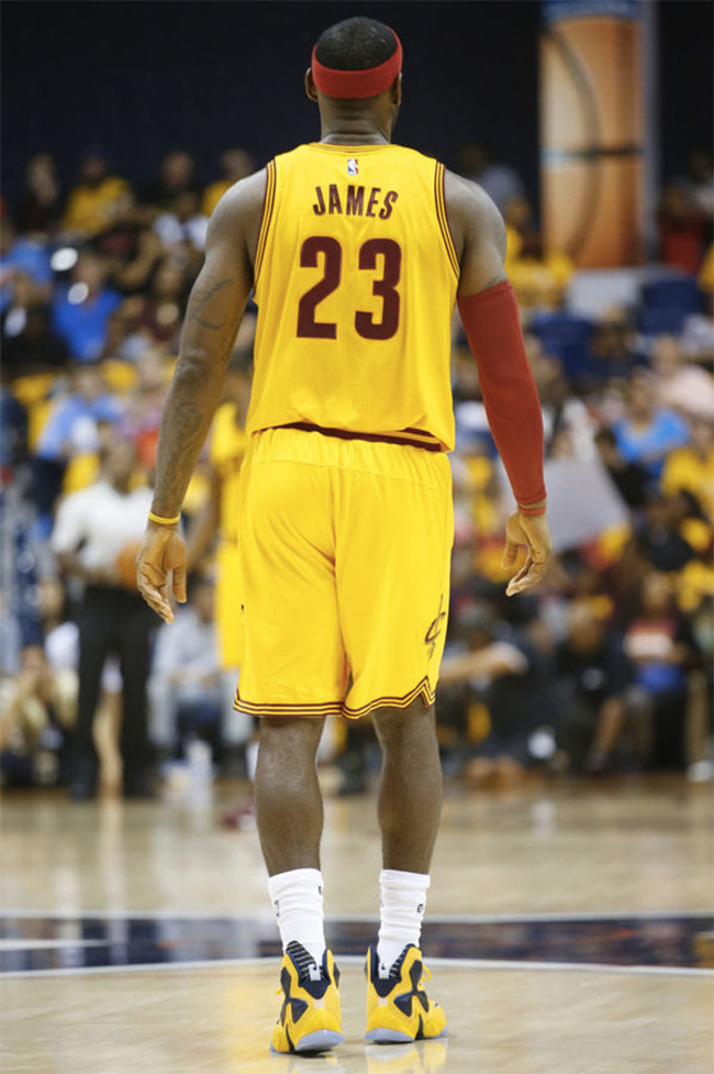 嵌入关键词 嵌入关键词